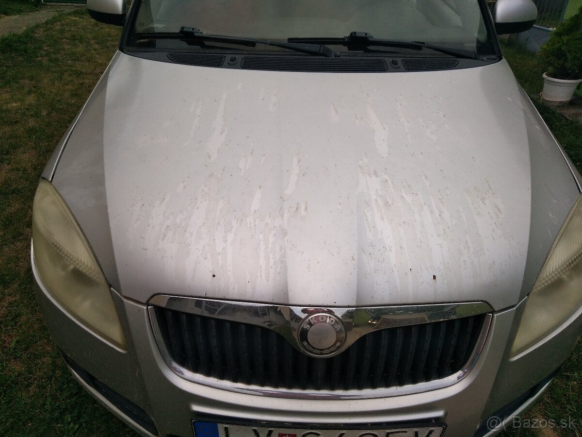 Skoda Roomster-Fabia2-Predna kapota