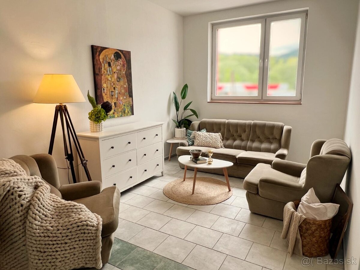 Prenájom 2,5-izbového apartmánu B3 – Dolný Kubín na Mokradi