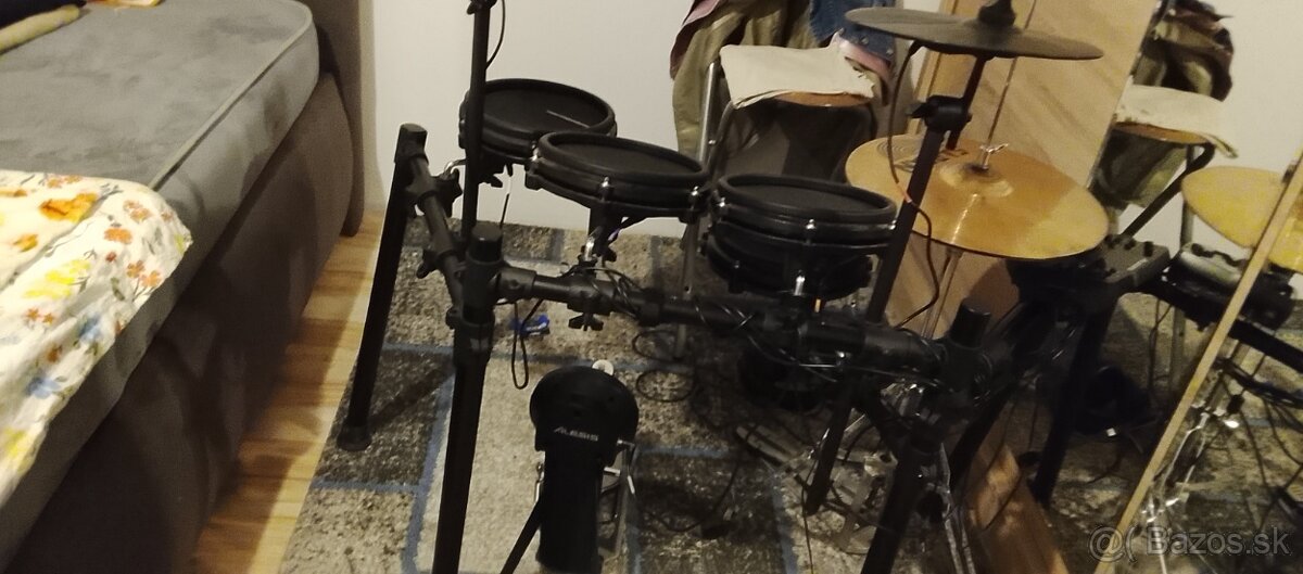 Alesis Nitro Mesh Kit