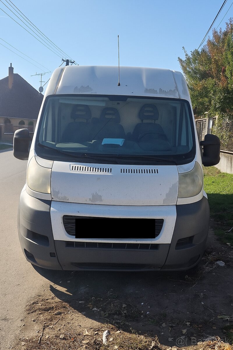 Predám na náhradné diely Peugeot Boxer
