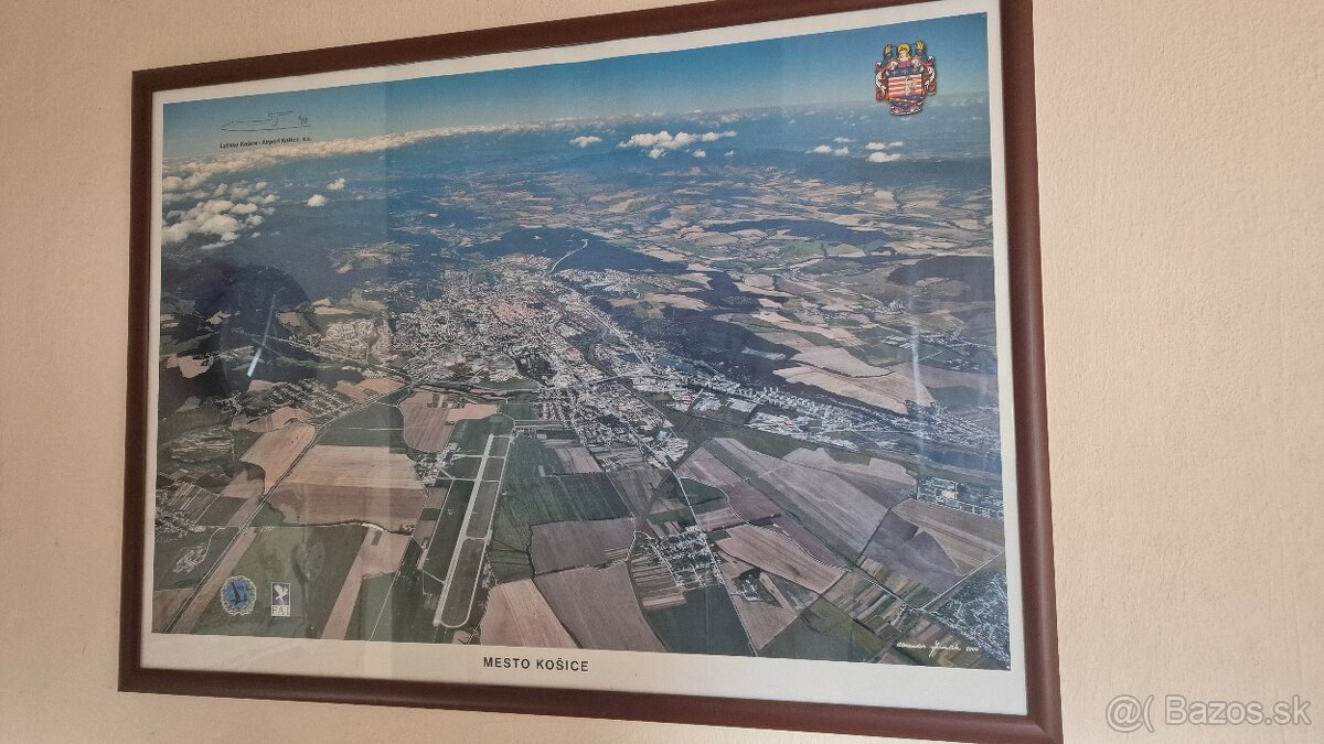 Letecký pohľad na Košice  zarámovaný