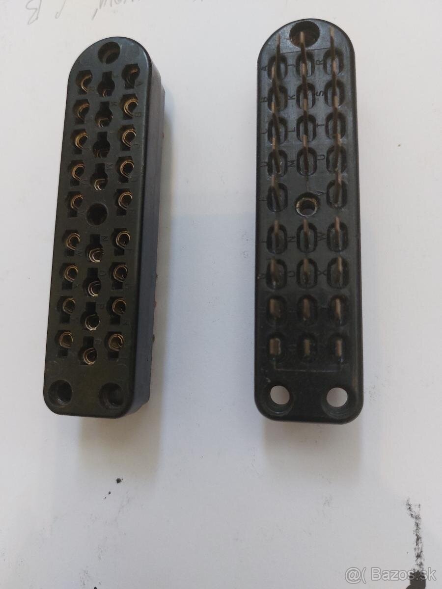 kupim tesla konektory podobne urs