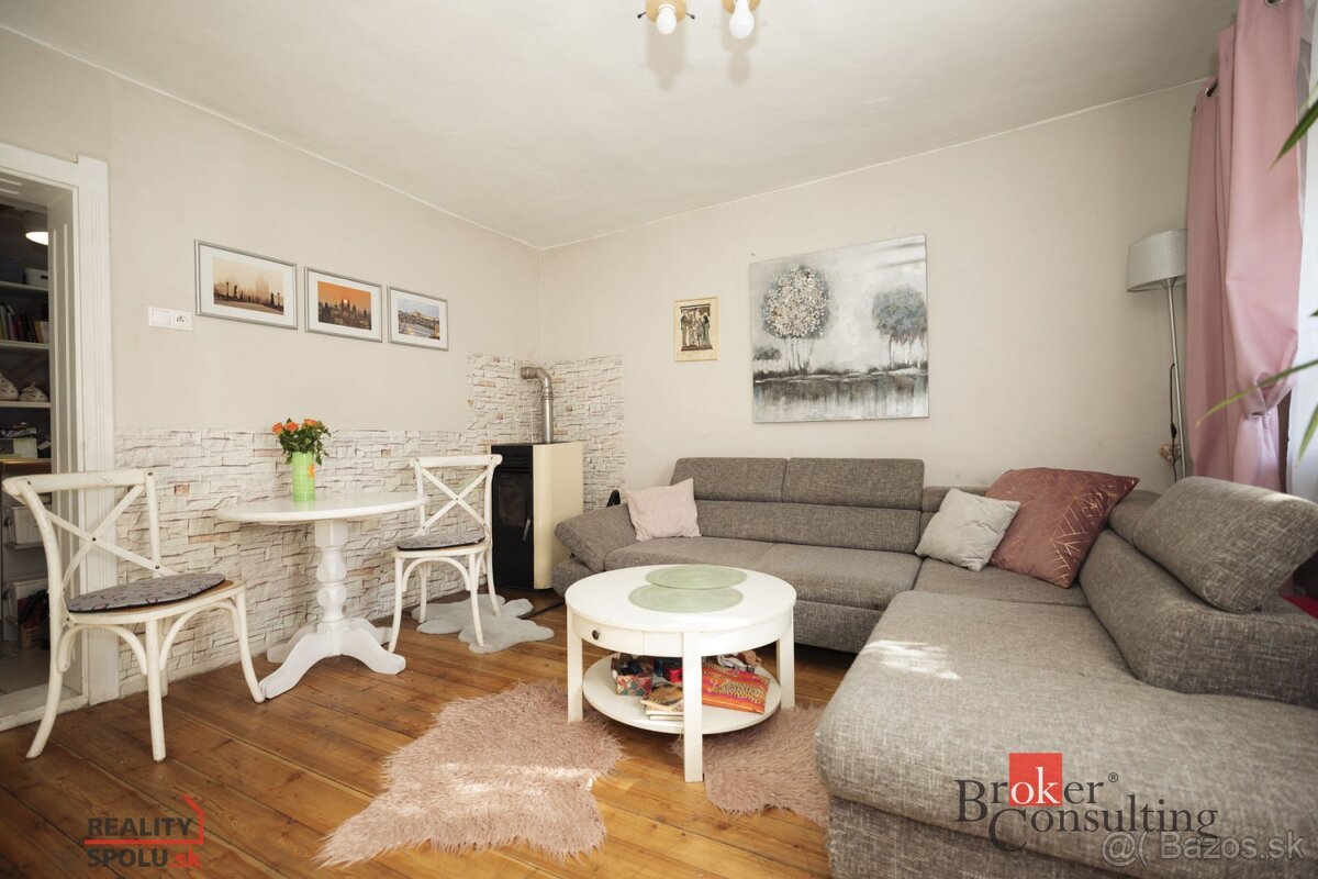 Na predaj rodinný dom v obci Tajov, len 7km od Banskej Bystr