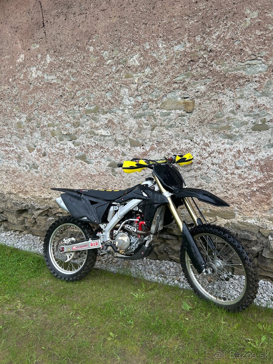 SUZUKI RMZ 250