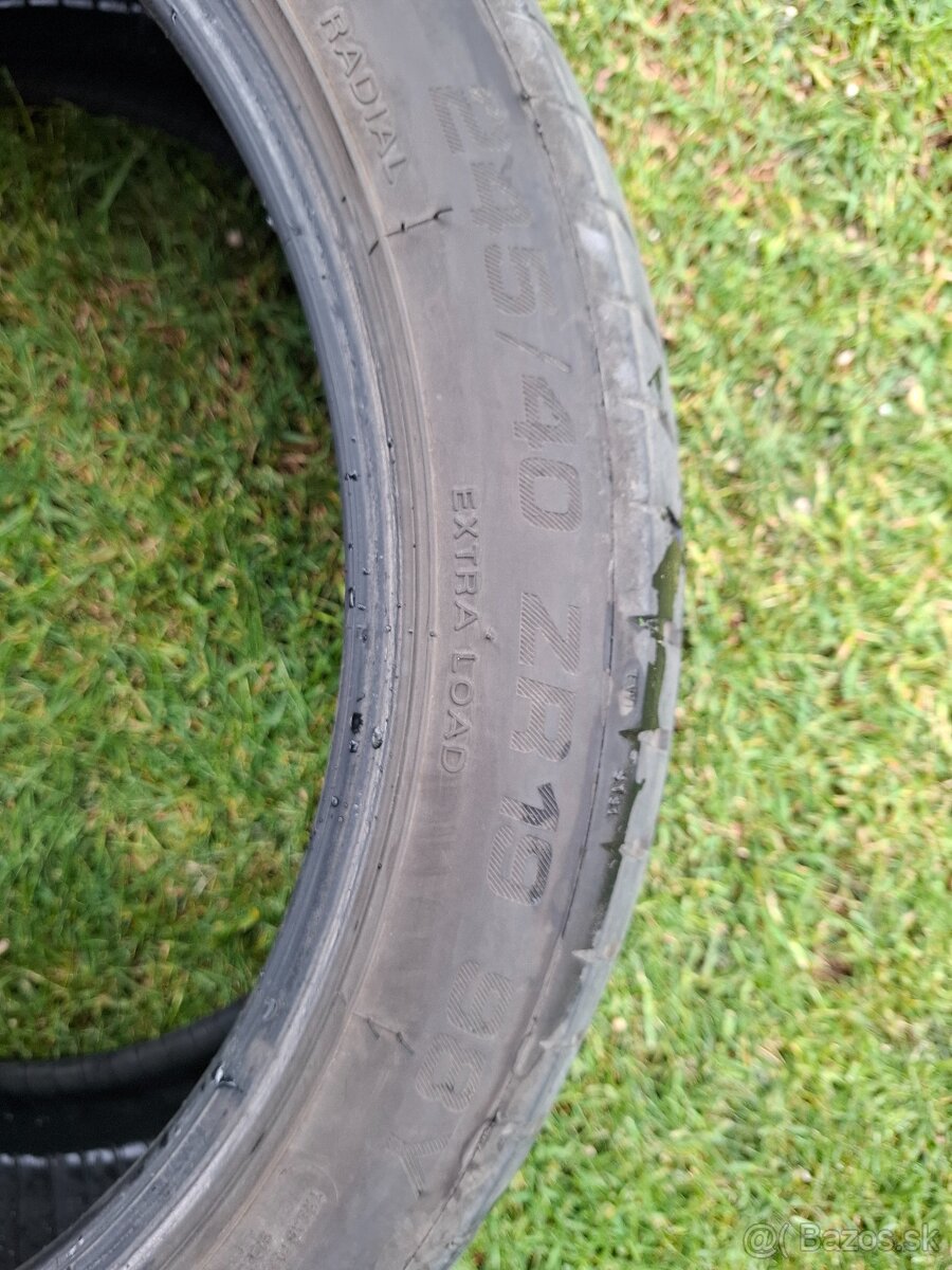 Pneu Kormoran 245/40 ZR19 98Y