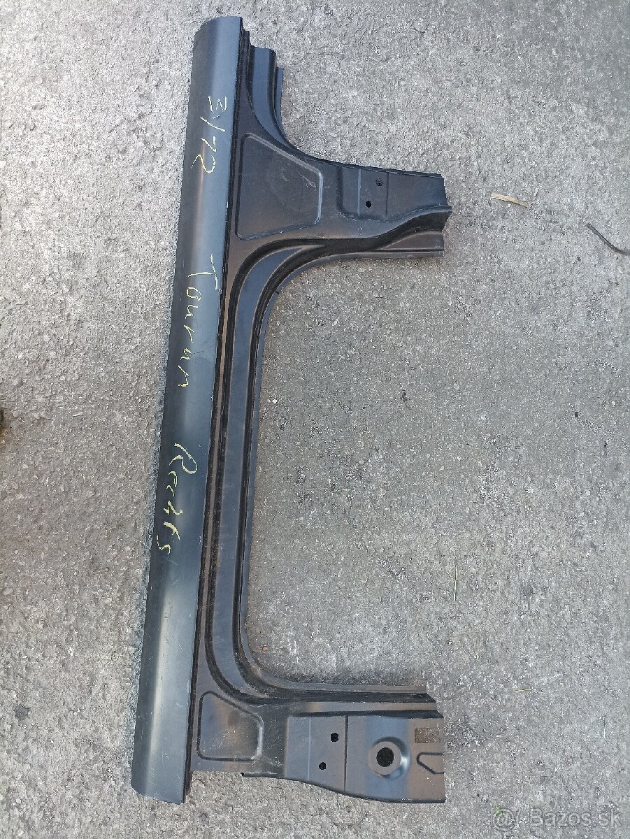 Predam podbeh Vw Touran