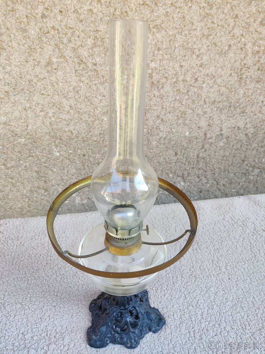 petrolejová lampa