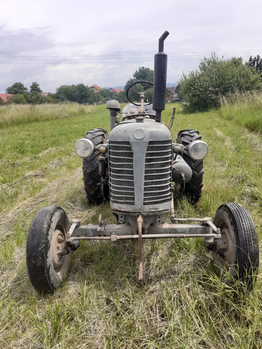 Predám Zetor 25A
