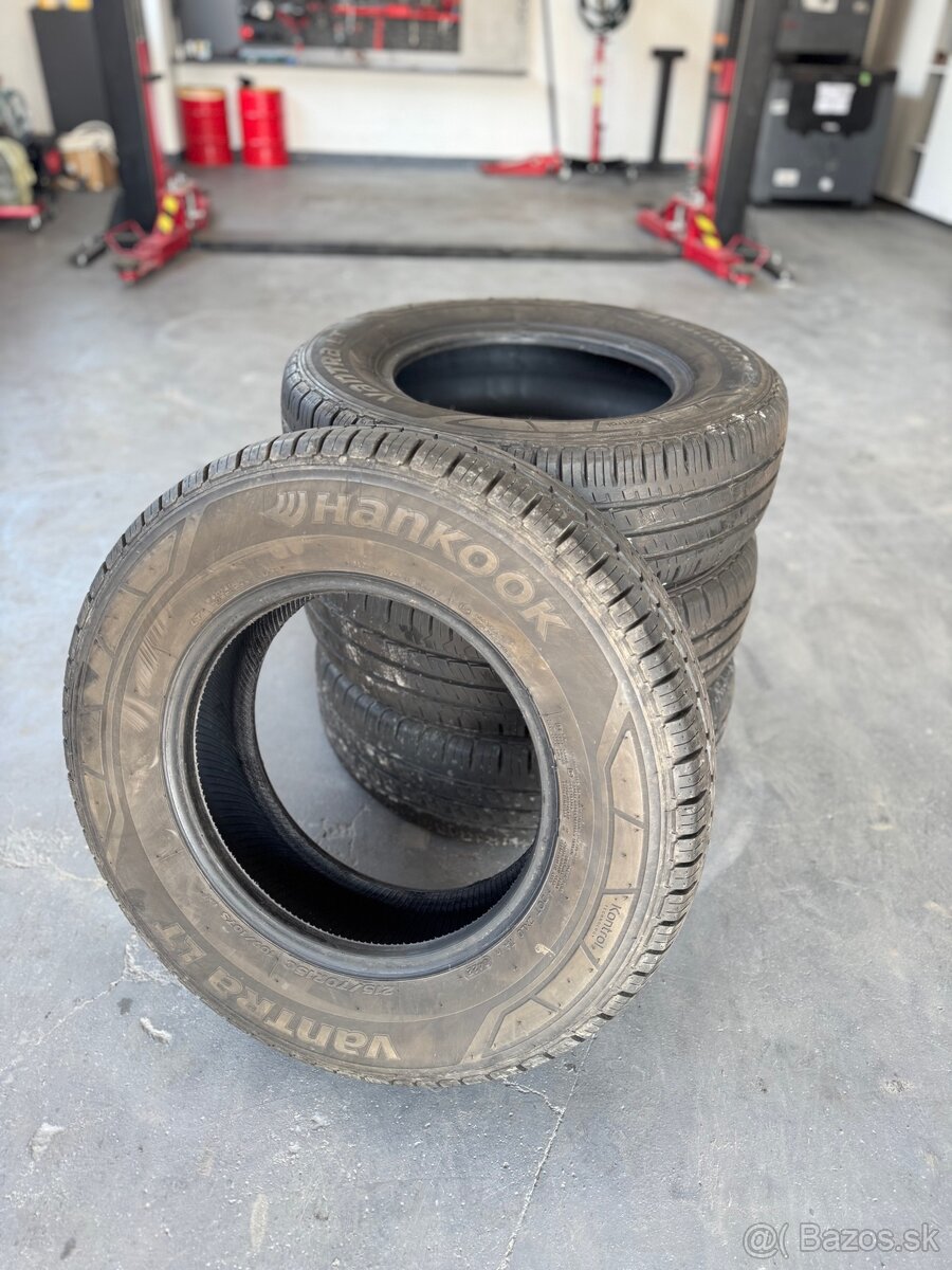 215/70 R15C