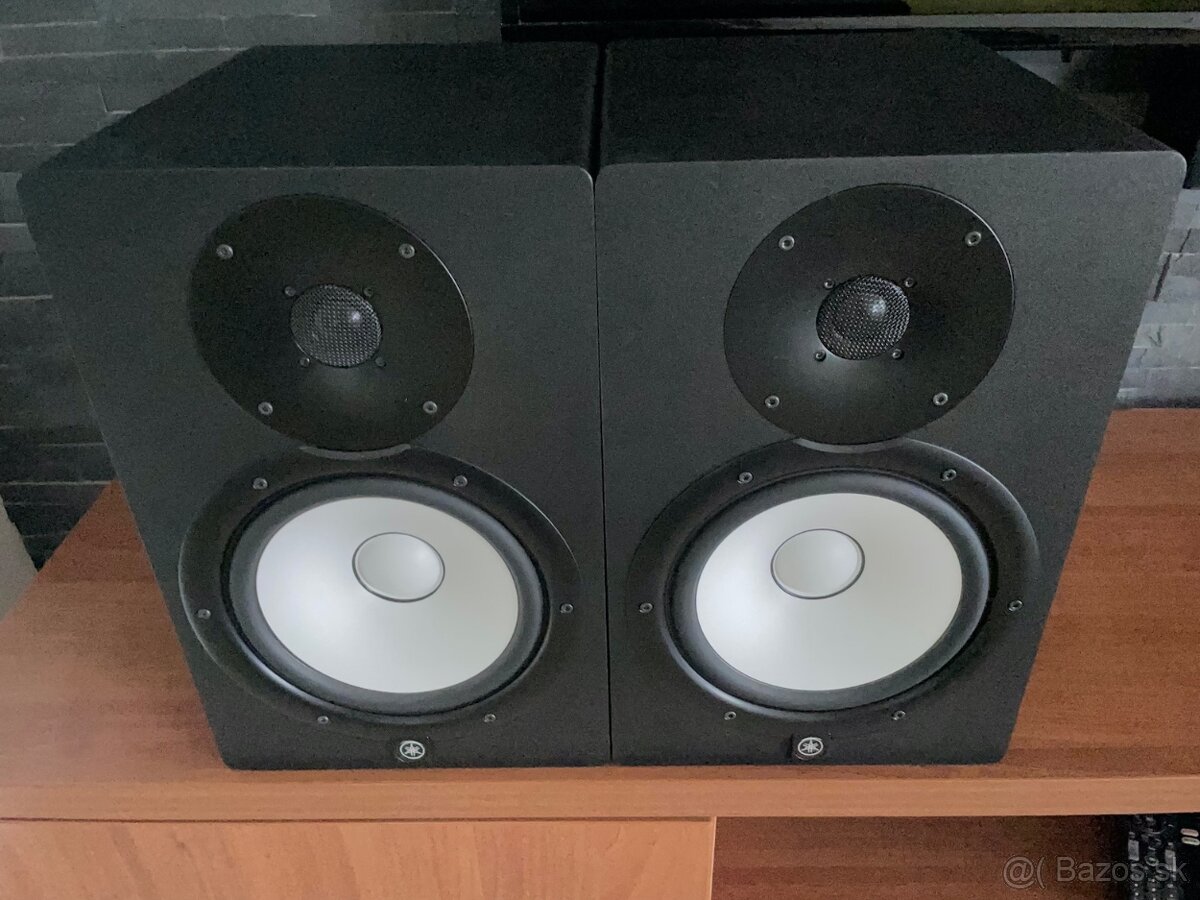 studiove reproduktory