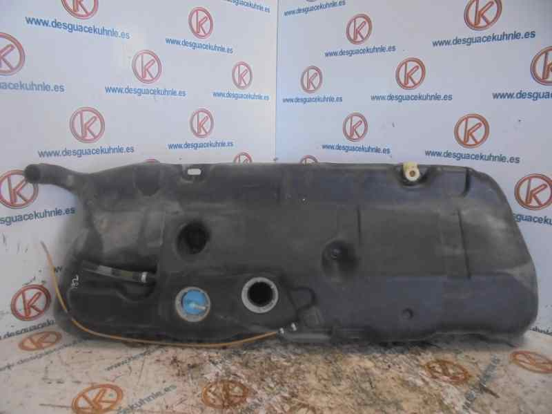 Peugeot 205 - palivova nadrz