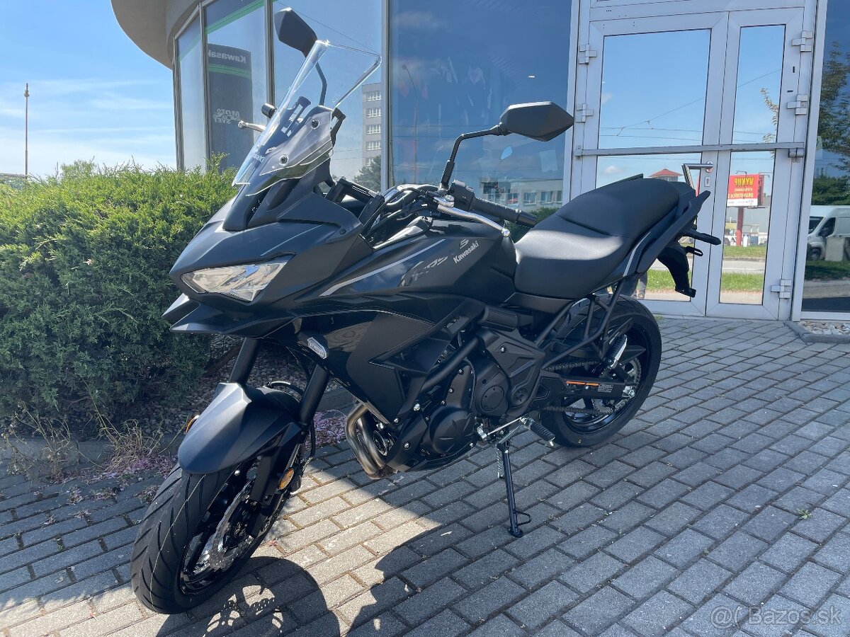 Kawasaki  Versys 650 čierny