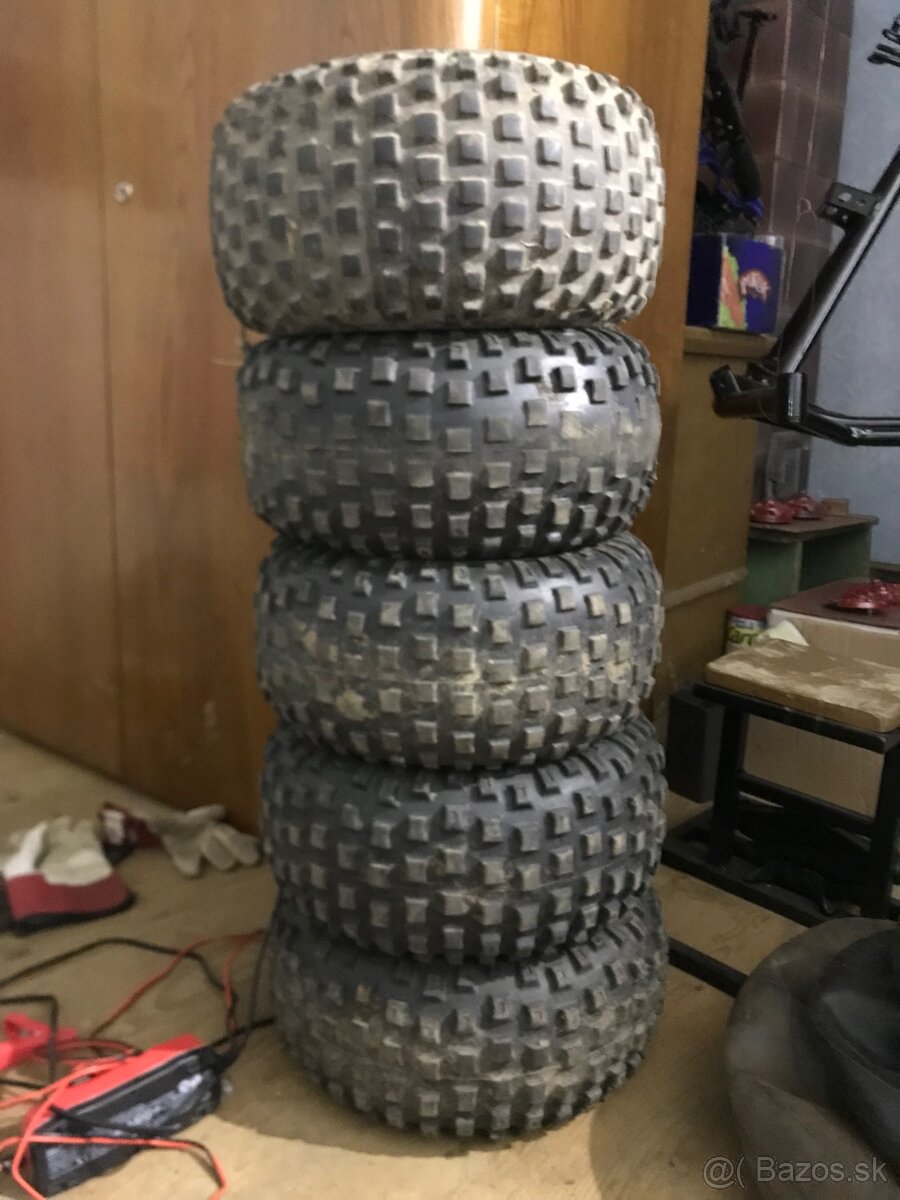 Pneumatiky 16x8.0-7