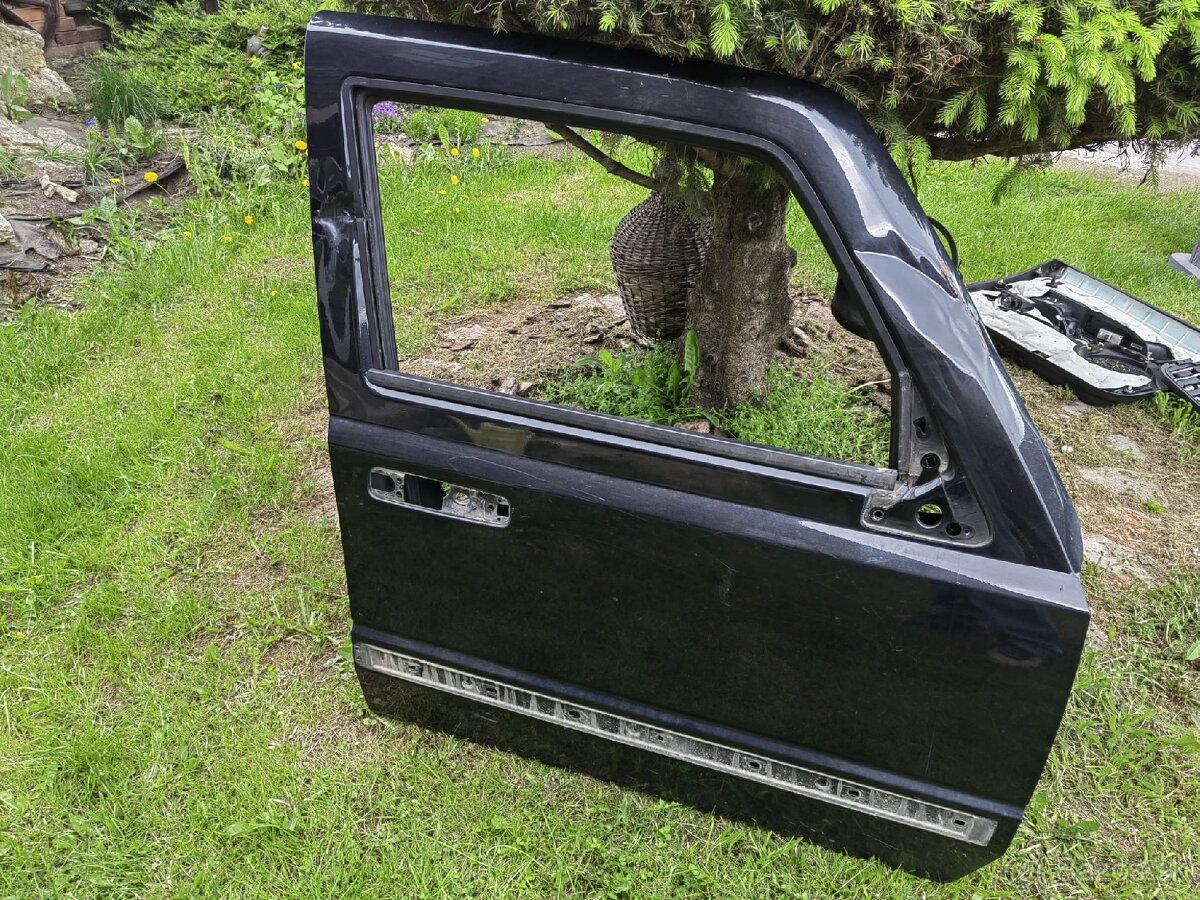 Jeep Commander pravé predné dvere 2005-2007,2008 2009,2010