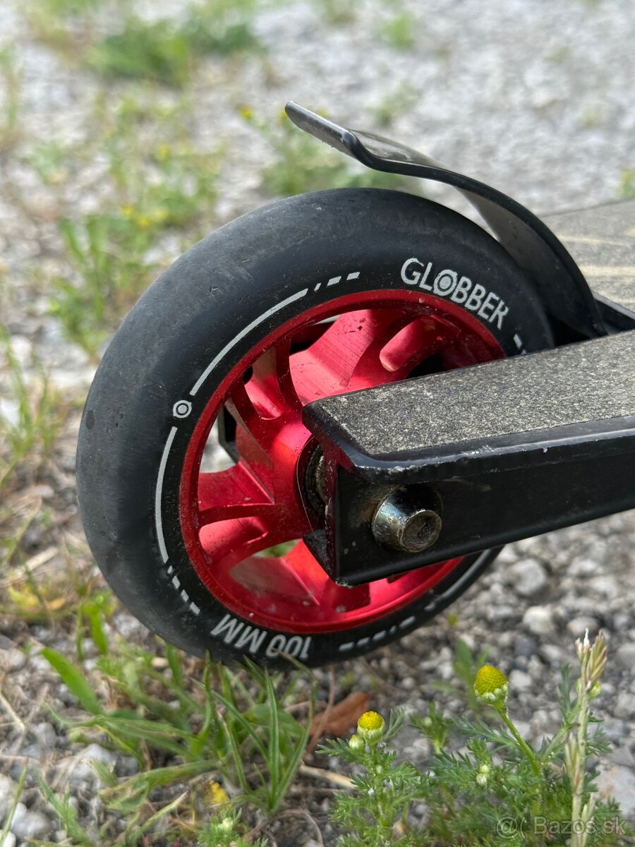 Kolobezka freestyle GLOBBER