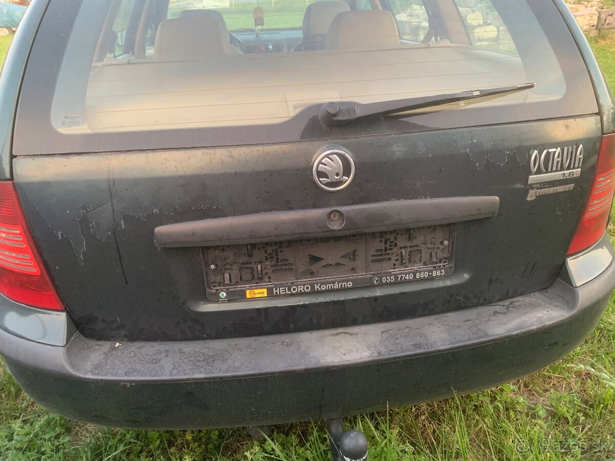 Kufrove dvere škoda octavia 1 combi