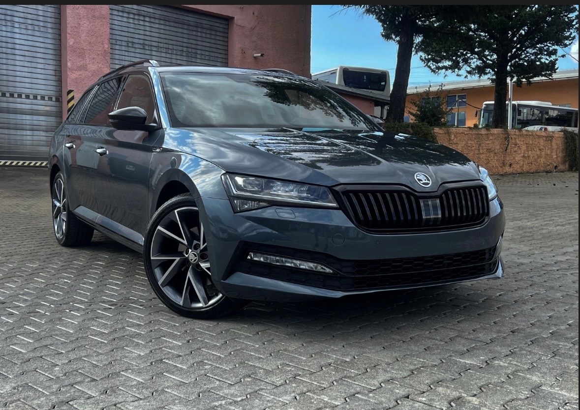 Škoda Superb Combi 2.0 TDI Sportline 4x4