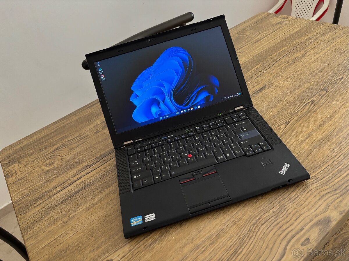 15"/Lenovo/Notebook/i5/6GB RAM/256GB SSD/Intel HD grafika 2