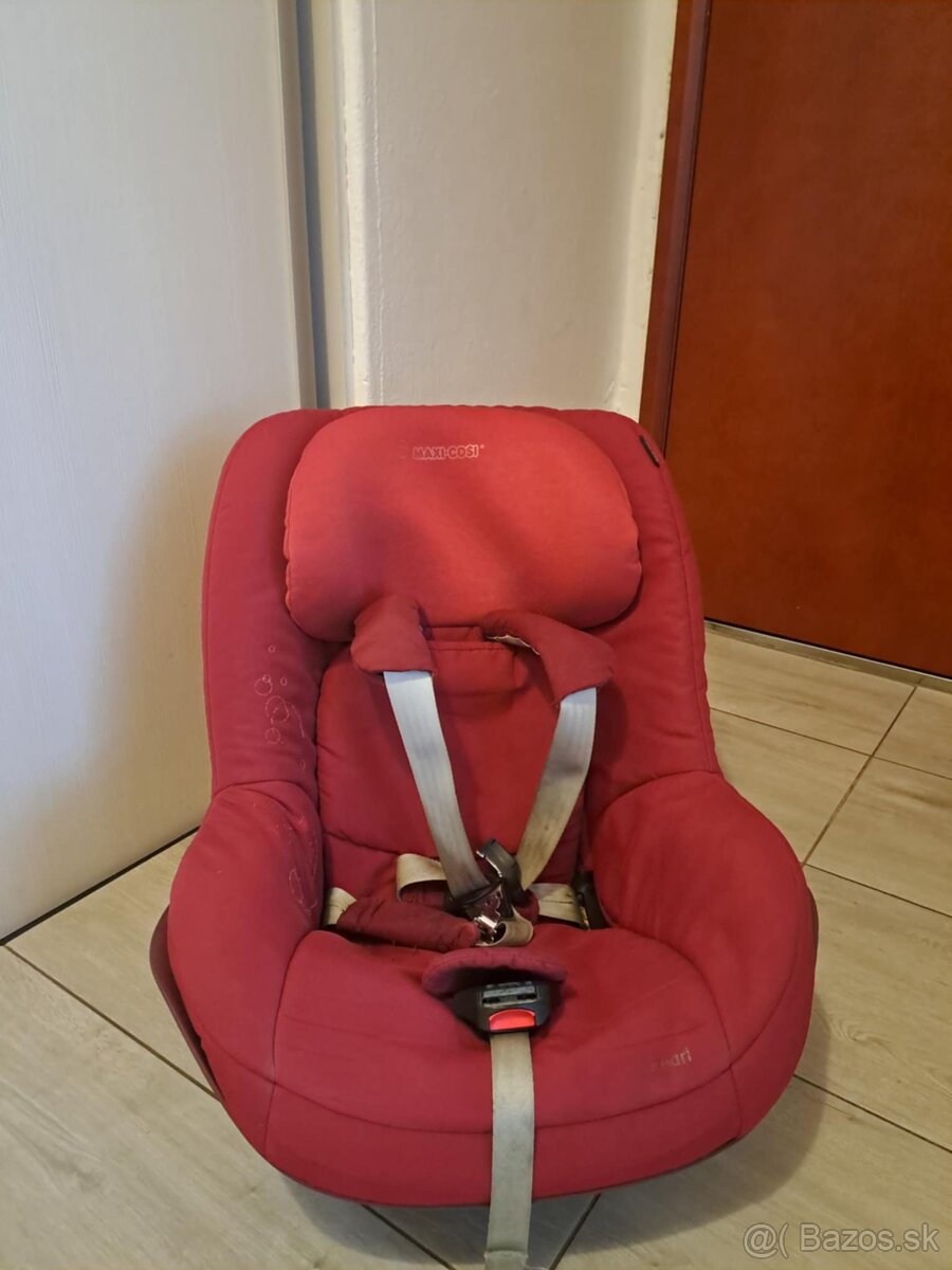 Predam autosedacku Maxi Cosi Pearl ( 9-18 kg)