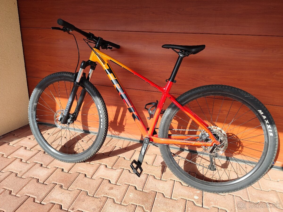 Predám bicykel Trek Marlin 7