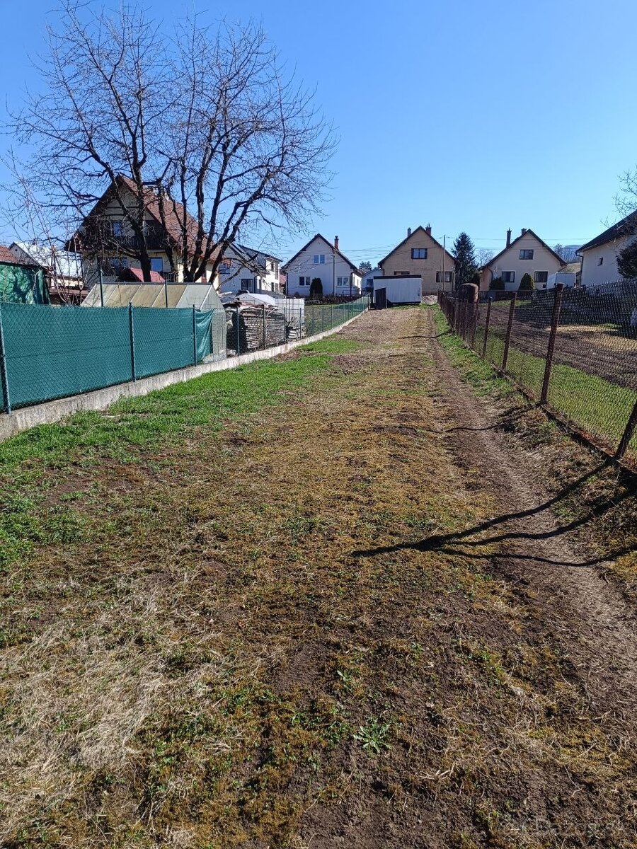 Potencionálny investičný pozemok blízko Rajeckých Teplíc