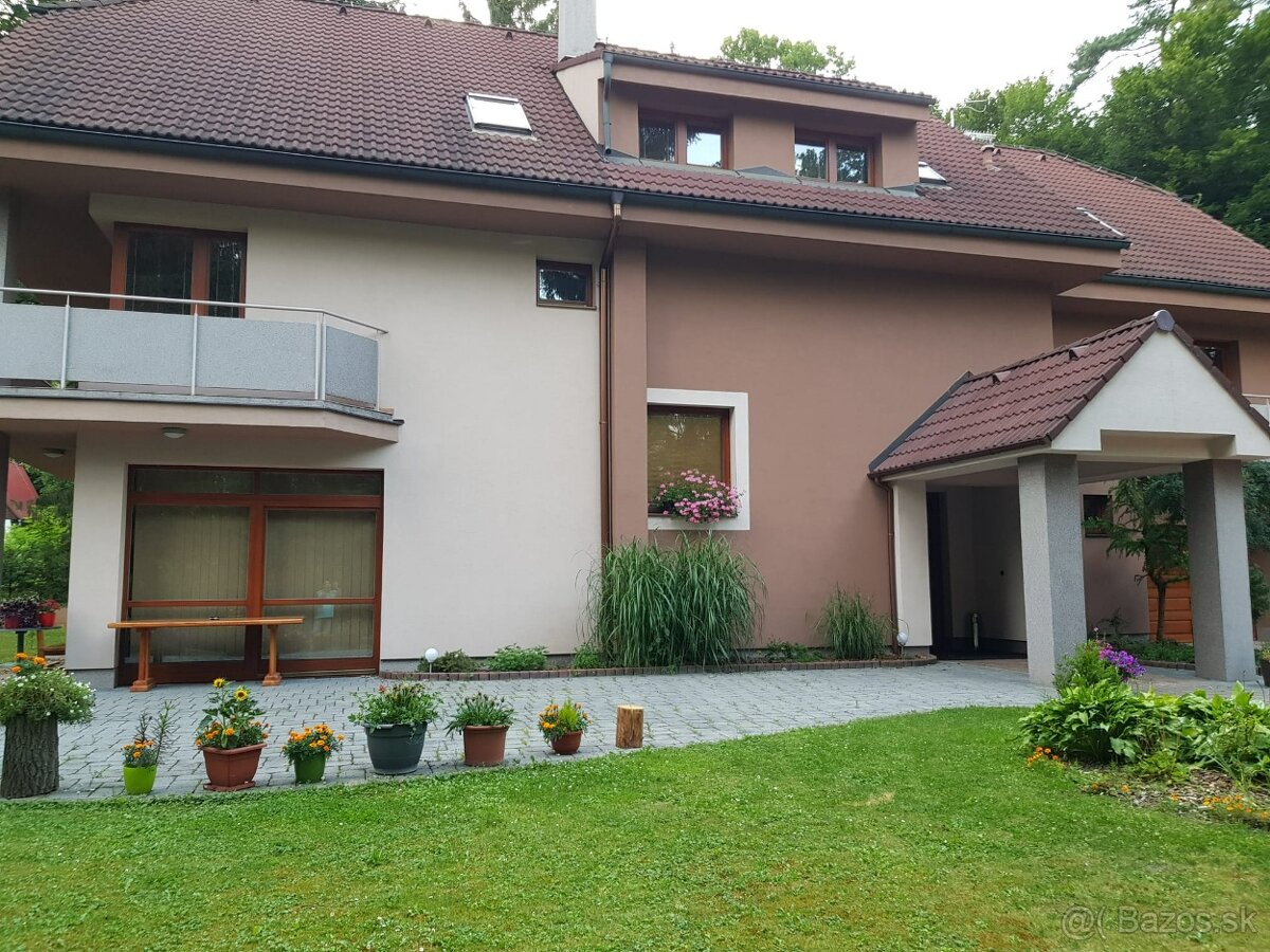 🔥Exkluzívny prenájom priestrannej chaty na Kováčovej