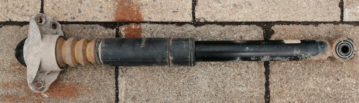 Predám zadný tlmič pruženia škoda octavia II sedan