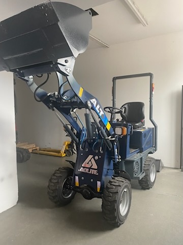 Klbovy nakladač 600kg