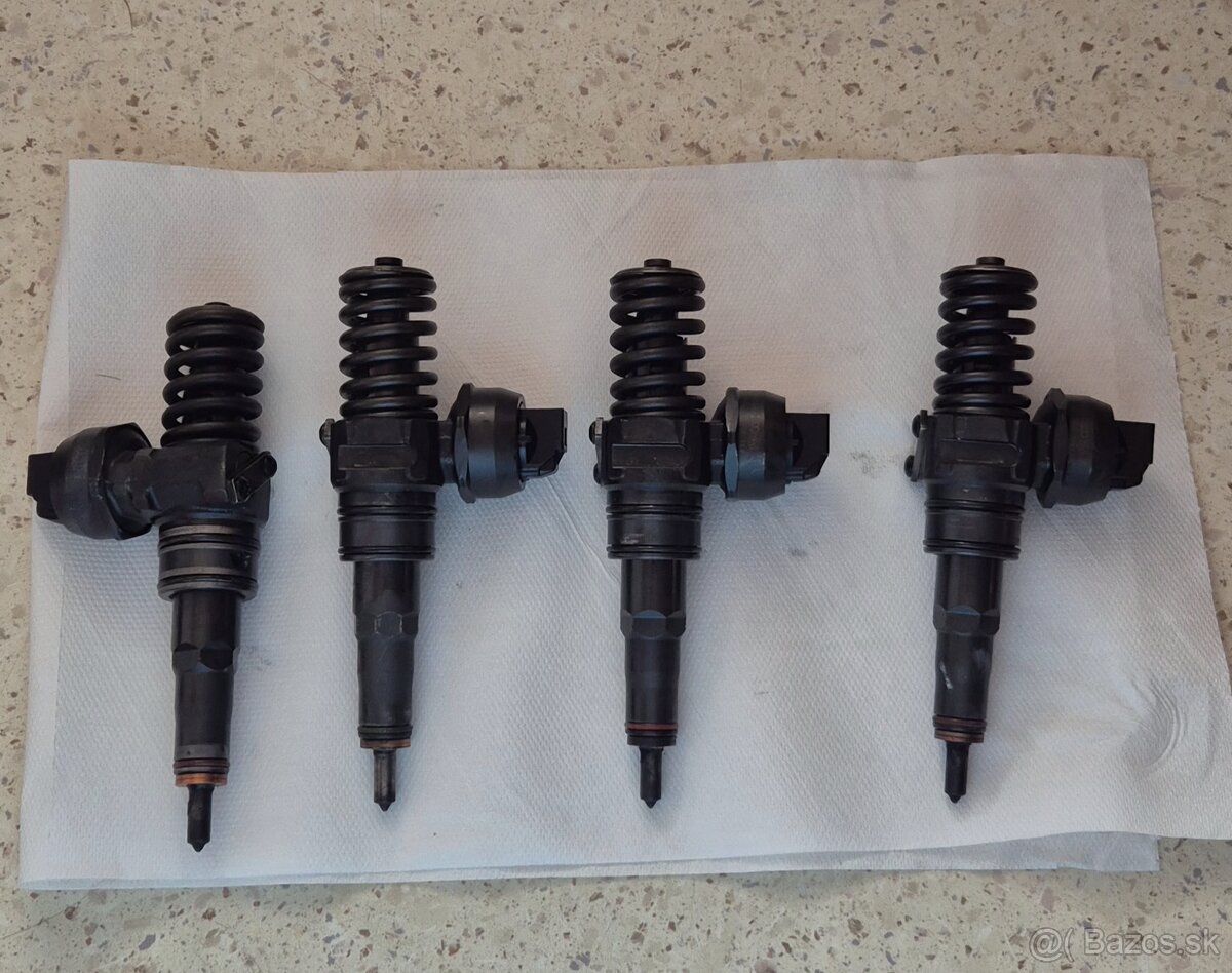 Predám vstrekovače 038130073AG