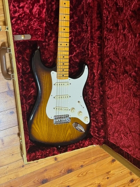 Fender Eric Johnson 1954 "Virginia" Stratocaster
