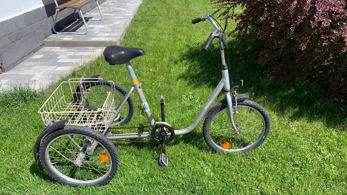 Trojkolka pre seniorov