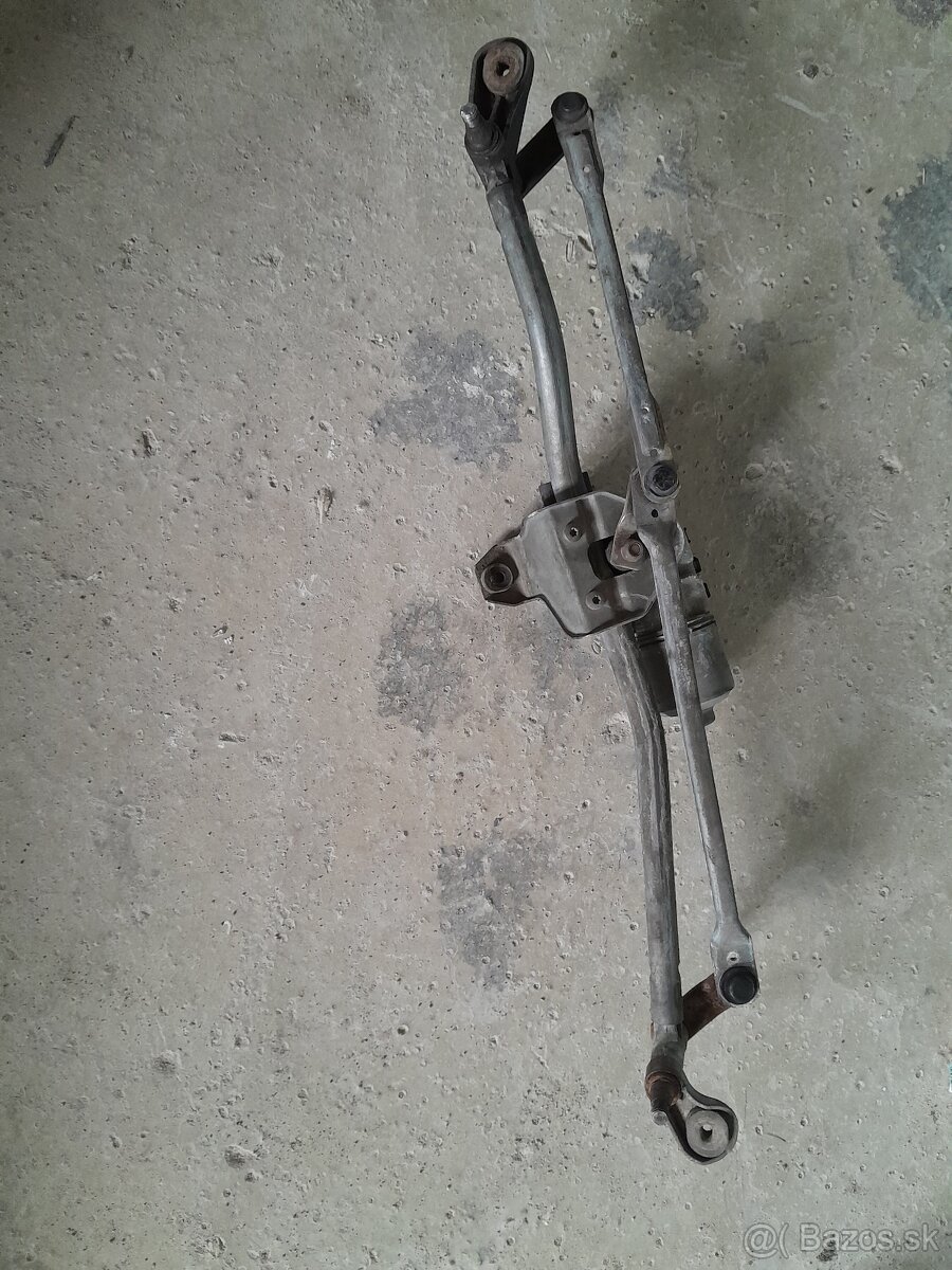 Mechanizmus stieračov A4