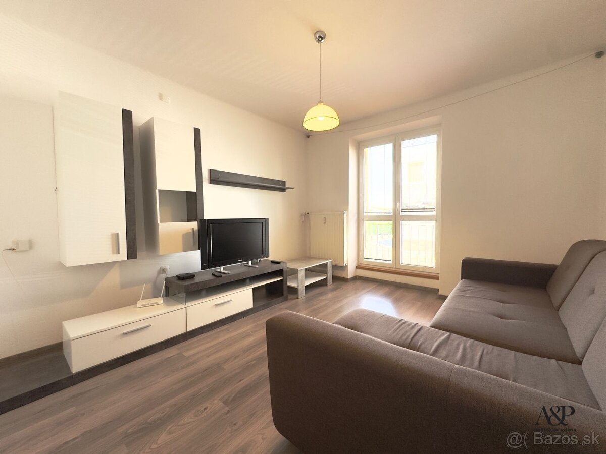 2 IZB. BYT S BALKÓNOM V CENTRE MESTA, 58M2, TOVÁRENSKÁ UL.,