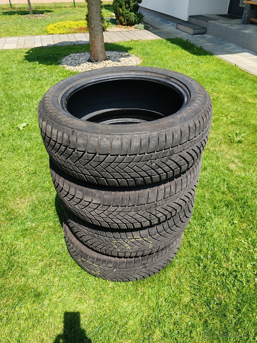 Zimné Matador MP93 Nordicca 215/55 R18