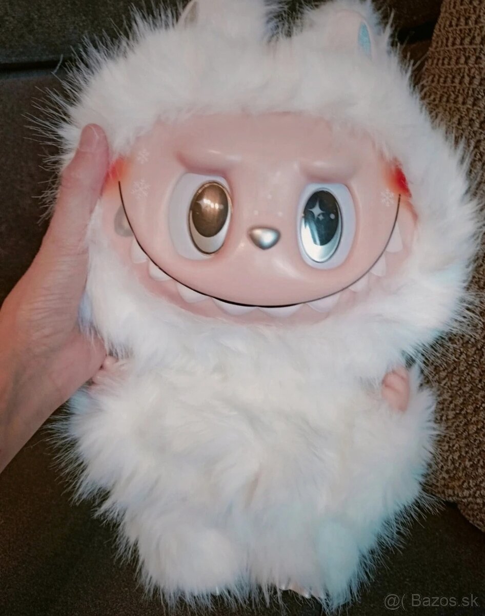 Veľký novy labubu