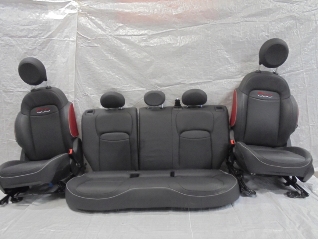 Fiat 500x kožené sedadlá / interiér