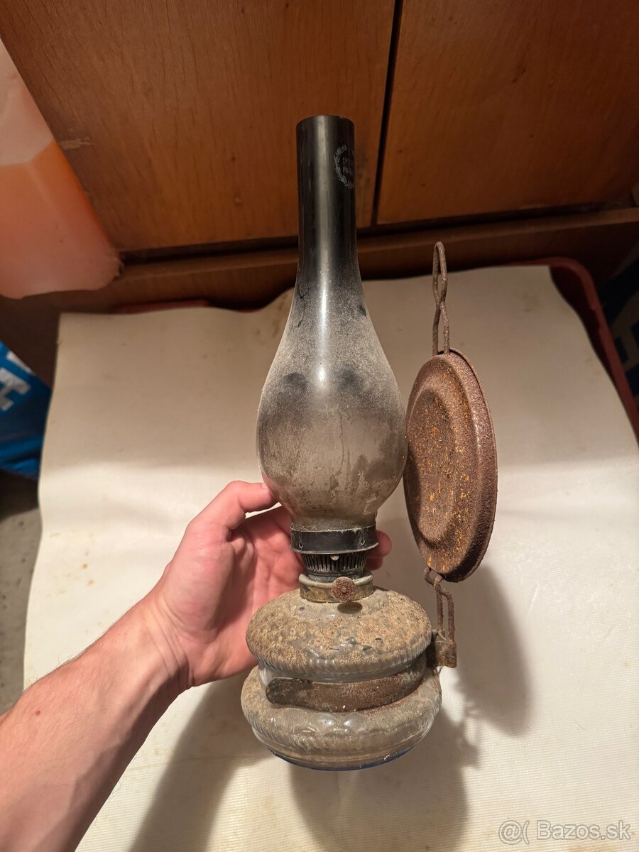Predám petrolejovú lampu