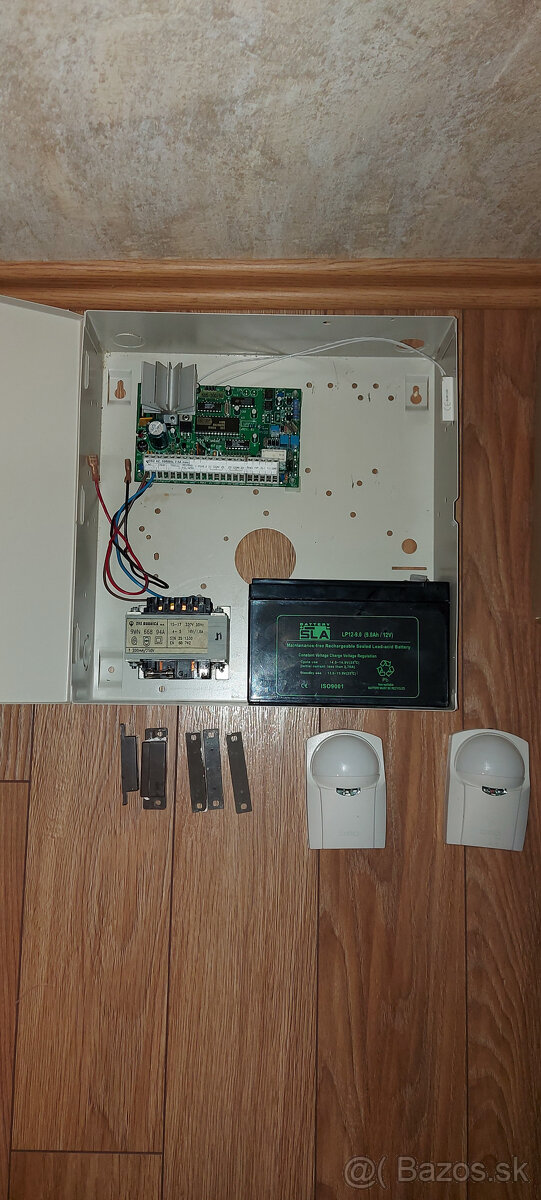 Alarm - zabezpečovací systém DSC PC1616H