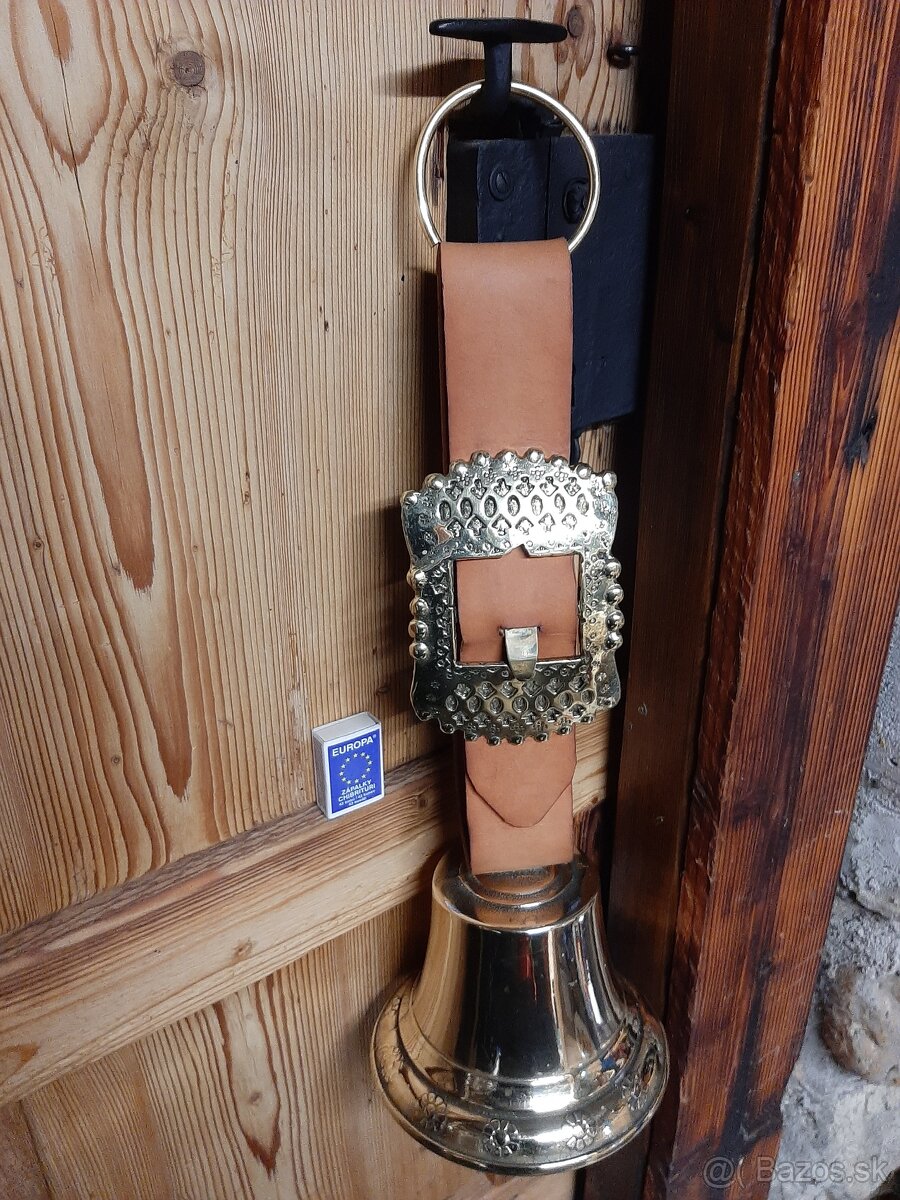 Veľký mosadzný zvonec, zvon NA CHALUPU...