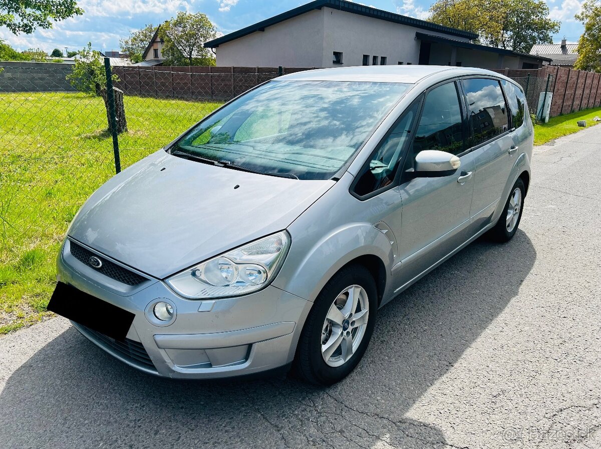 Ford S-Max 1.8 TDCi Titanium •Ťažné •Klimatizácia