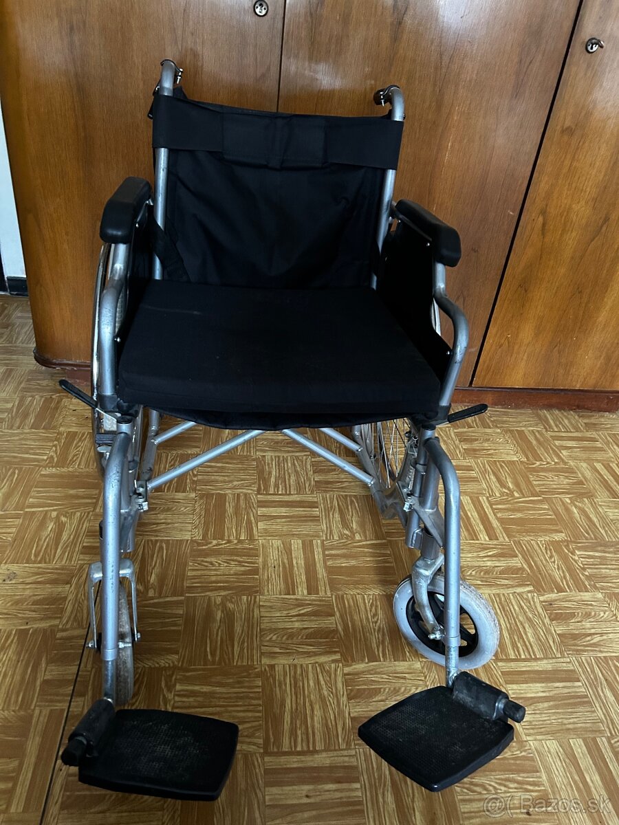 Invalidný vozík