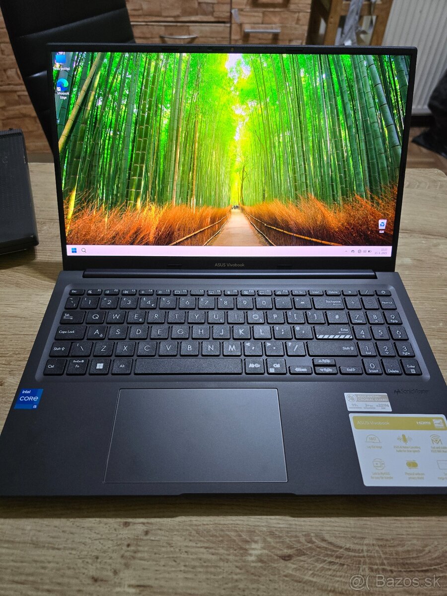 Asus Vivobook 15 Oled model 2024 plnefunkcny so 16gb ram 1Tb