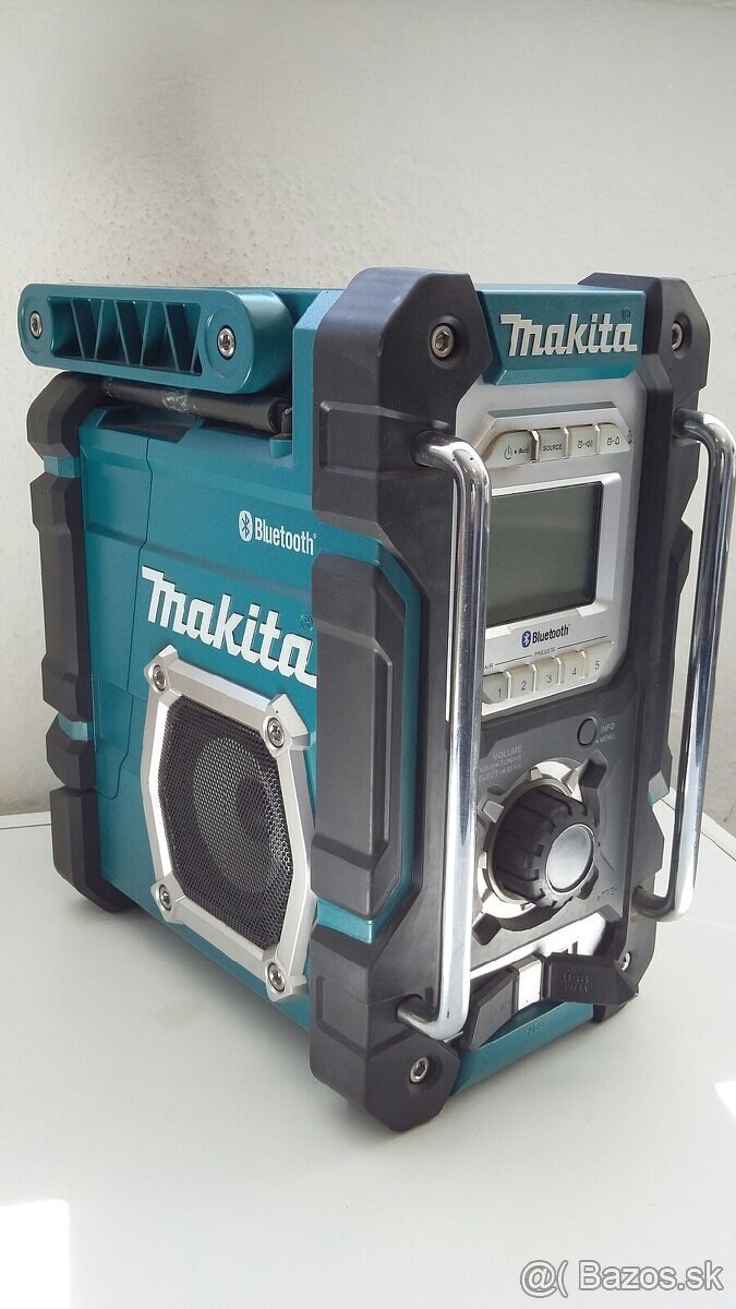 Makita rádio DMR108