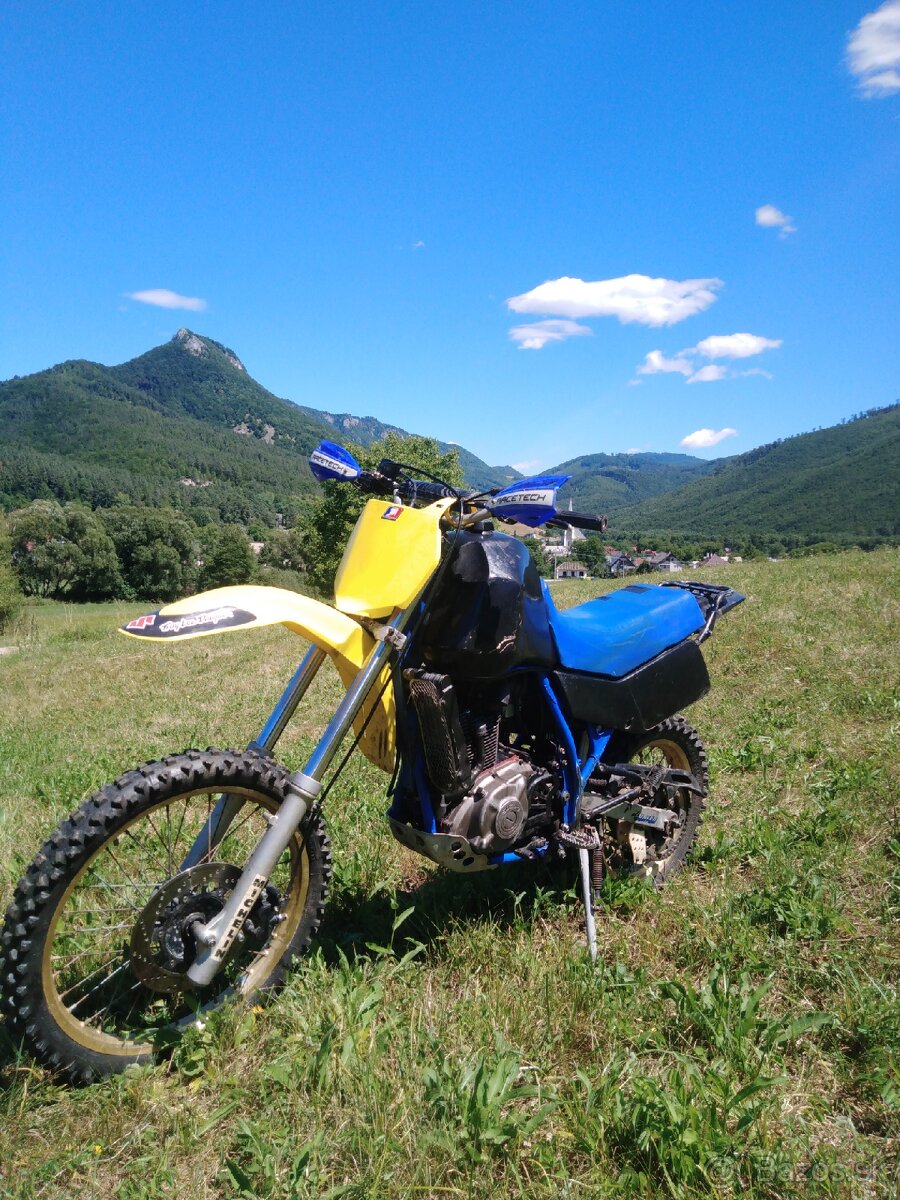 Suzuki dr 650 b