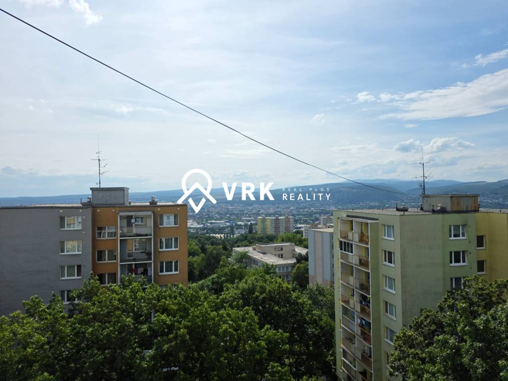 3 IZBOVÝ BYT S LOGGIOU, KROSNIANSKA, KOŠICE-FURČA
