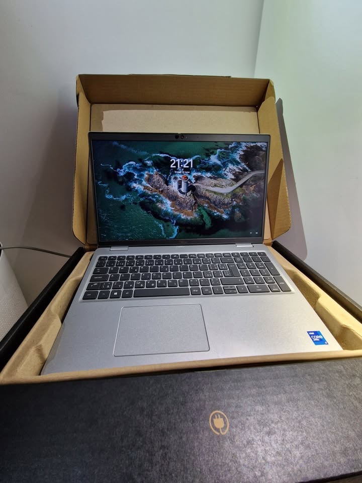 Dell Latitude 5520 i7 Touch screen