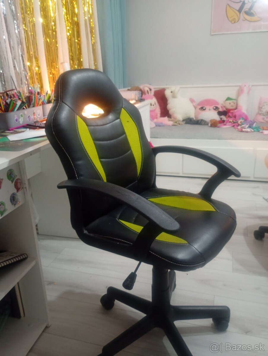 Predám detskú kancelársku stoličku