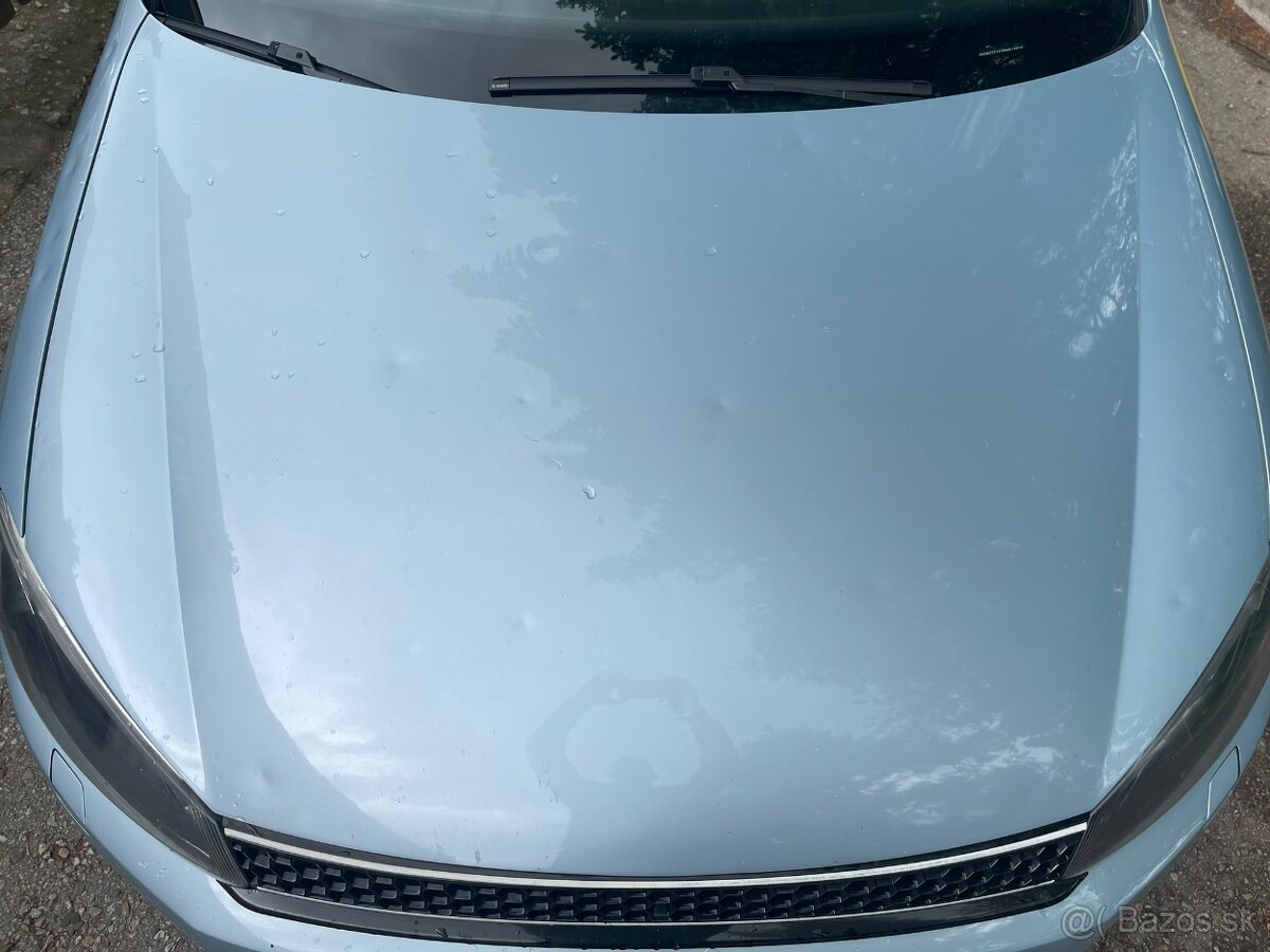 Predna kapota golf 6