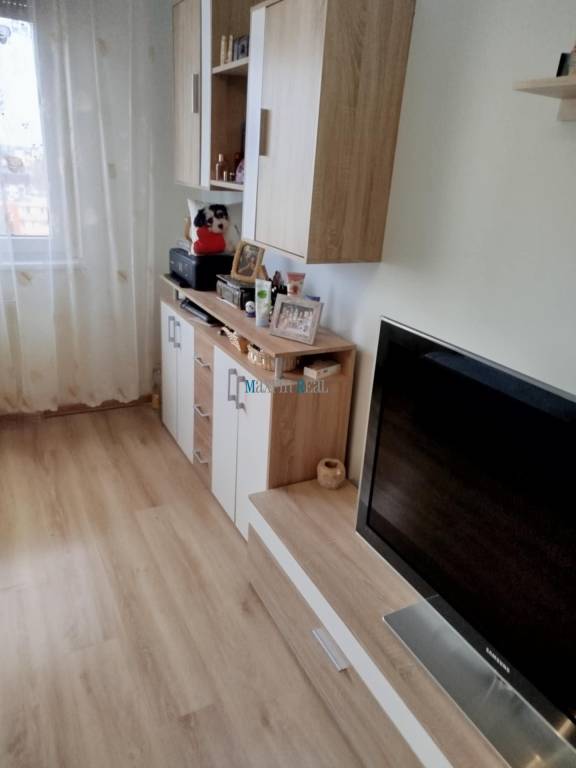 MAXFINREAL ponúka na predaj krásny 2 izbový byt v Nových Zám