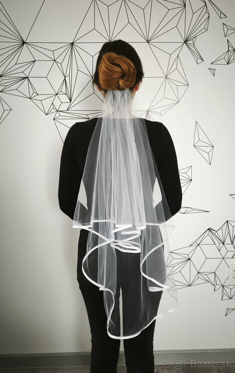 Nový svadobný závoj 2 vrstvový s lemom ivory